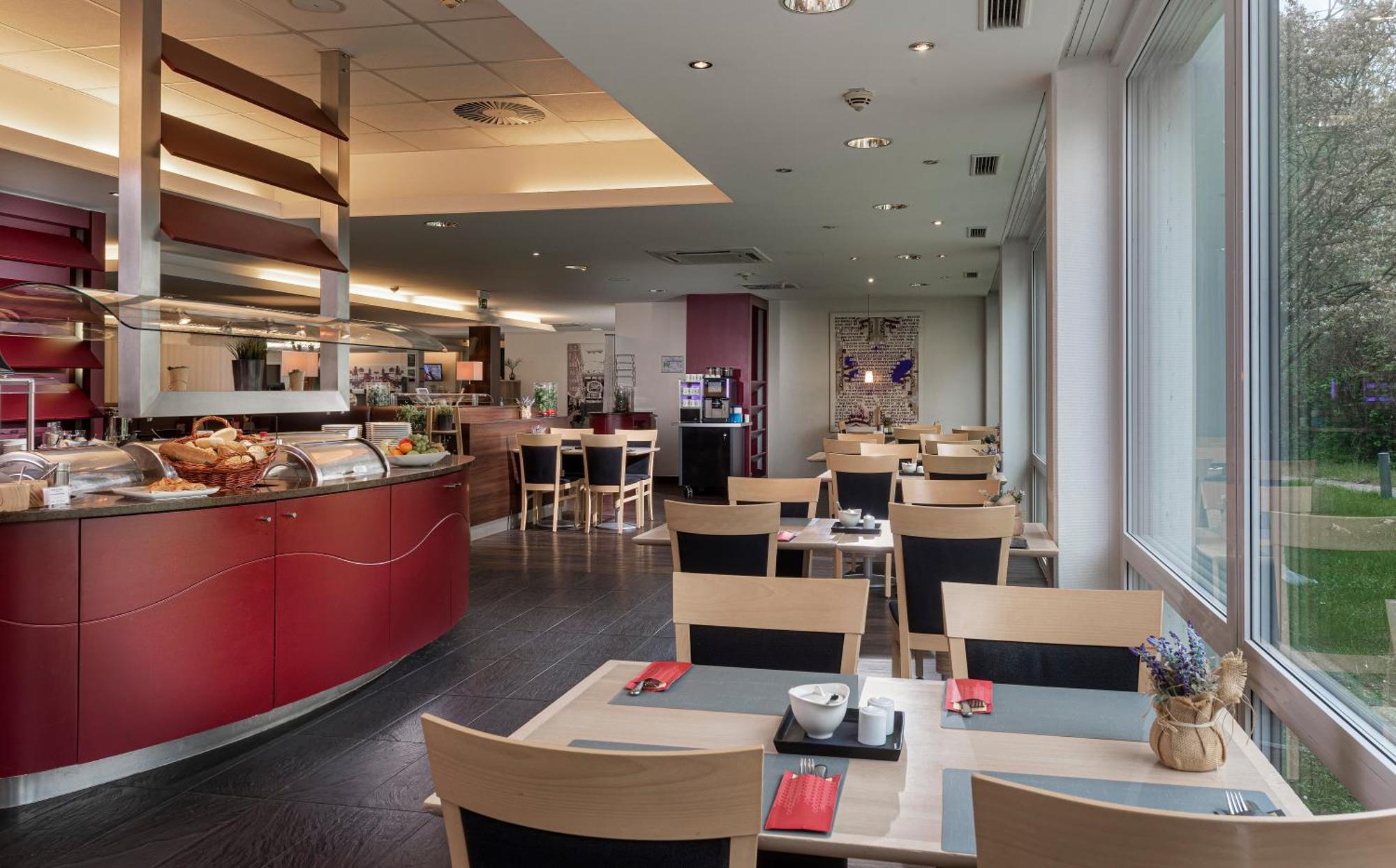 Mercure Hotel Duesseldorf Sued Exterior photo