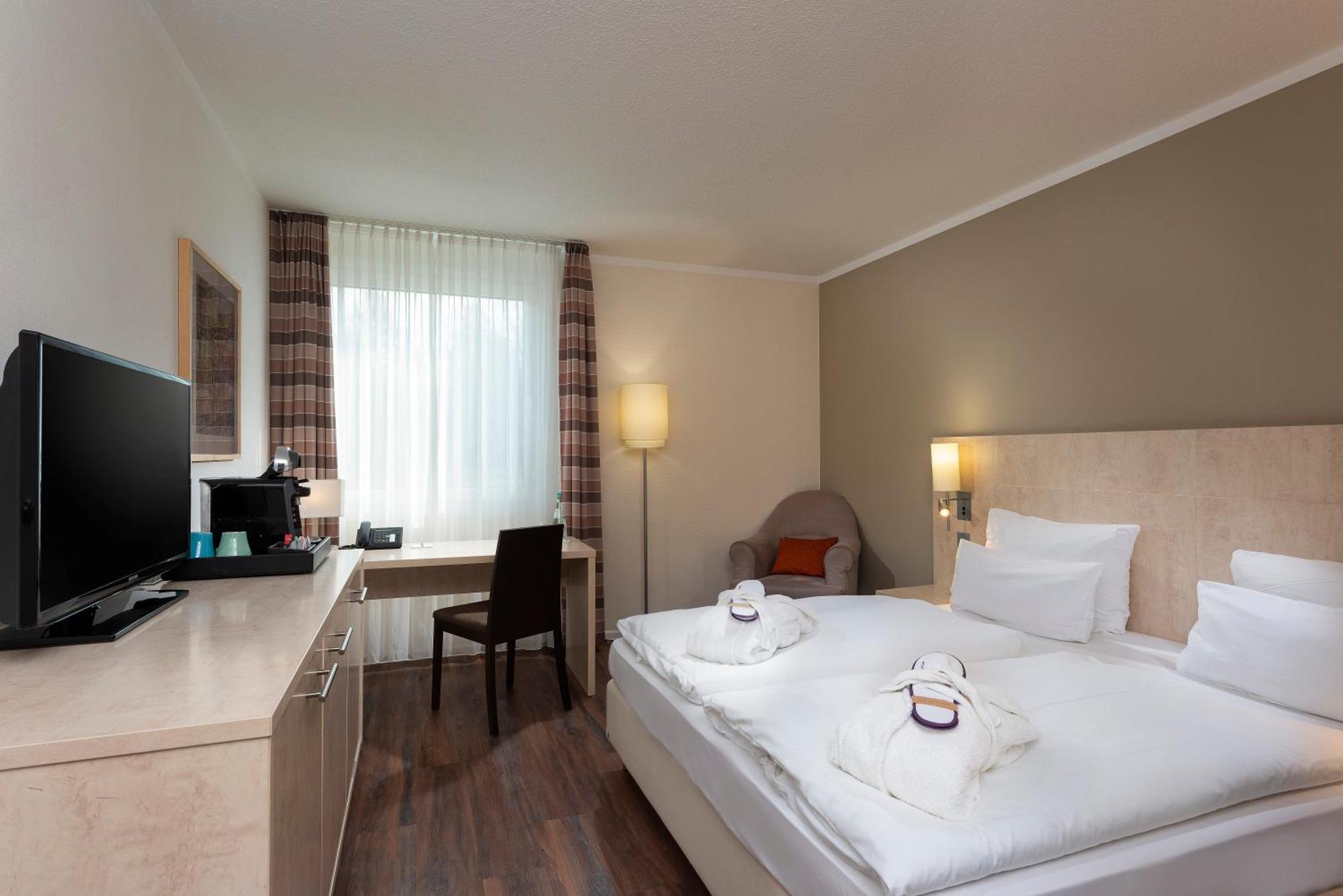 Mercure Hotel Duesseldorf Sued Exterior photo